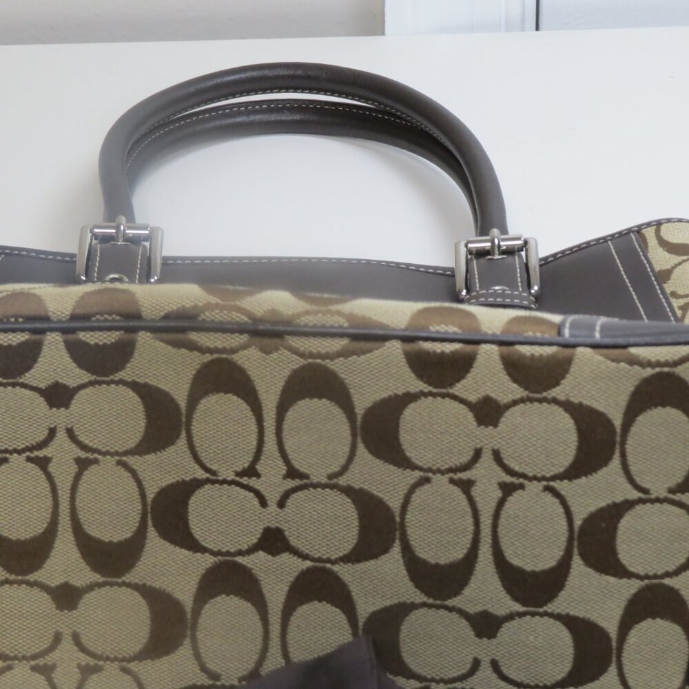 COACH Signature Bag - Picture 3 of 8